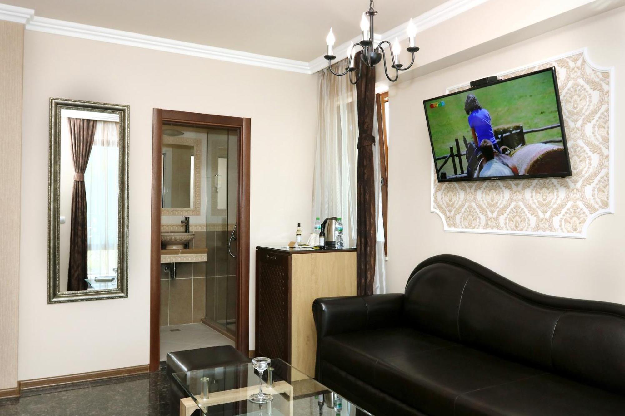 Apartemen Mon Ami In Studentski Grad Area