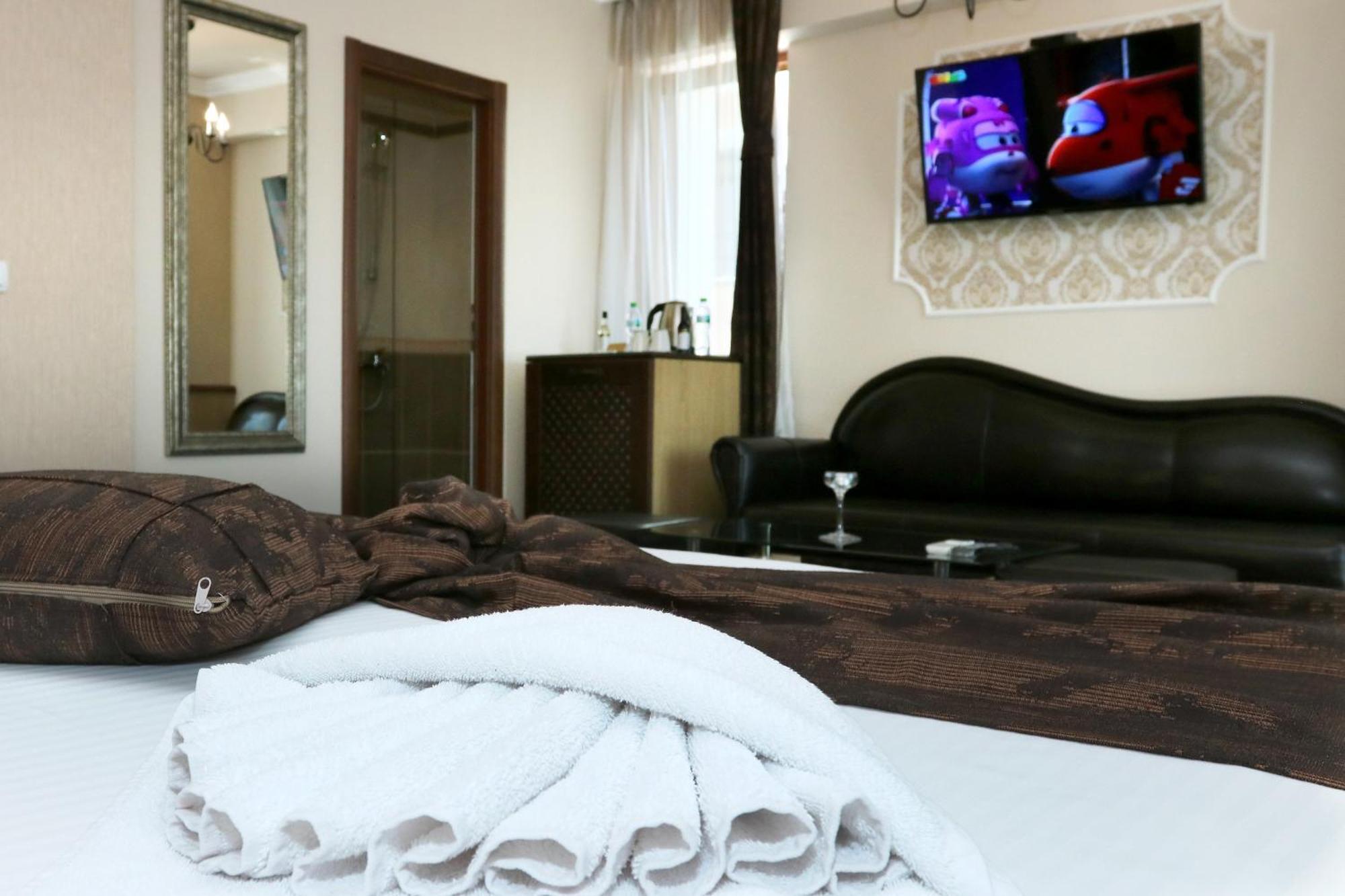 Mon Ami In Studentski Grad Area Apartemen Sofia