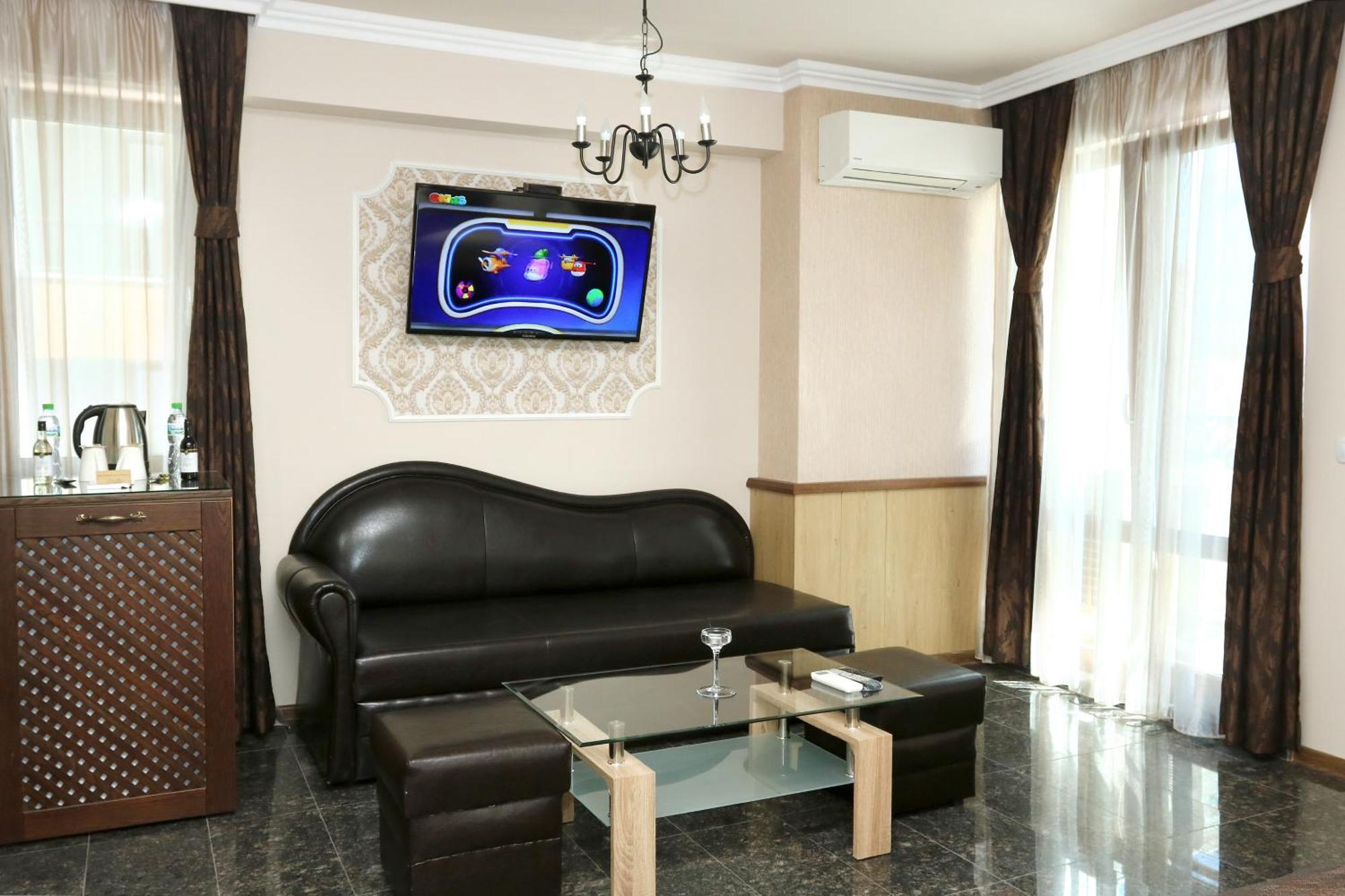 Apartemen Mon Ami In Studentski Grad Area Sofia