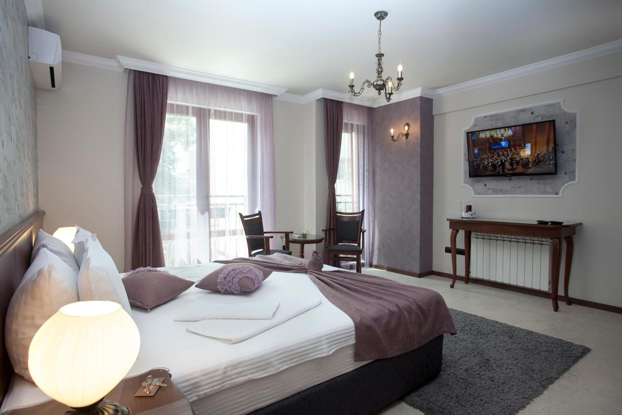 Apartemen Mon Ami In Studentski Grad Area