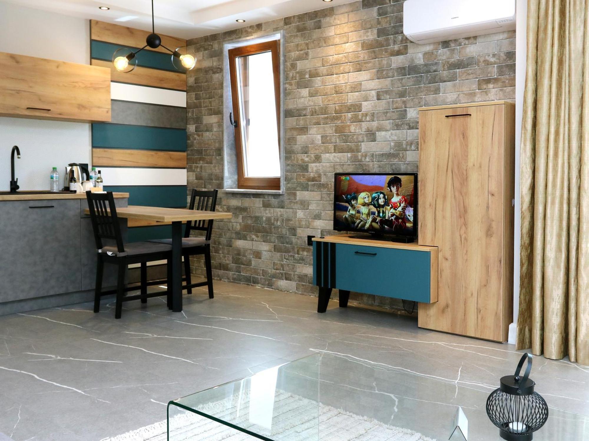 Mon Ami In Studentski Grad Area Apartemen